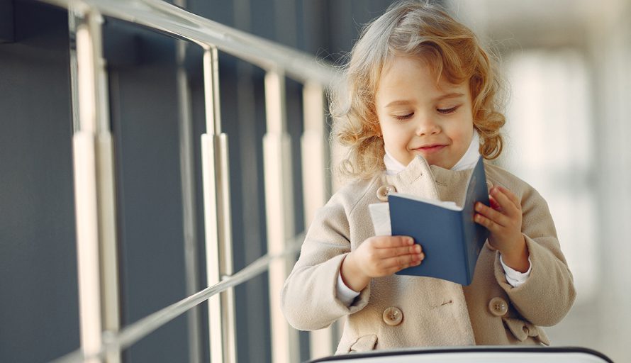 Important Tips on Notarizing Child Travel Form for Minor Travelers 